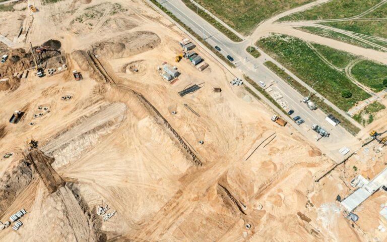 Zdjęcia działki budowlanej dronem – klucz do szybkiej sprzedaży